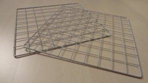 Des grilles
(disponibles par exemple chez LA REDOUTE (Cubes rangement modulables ))